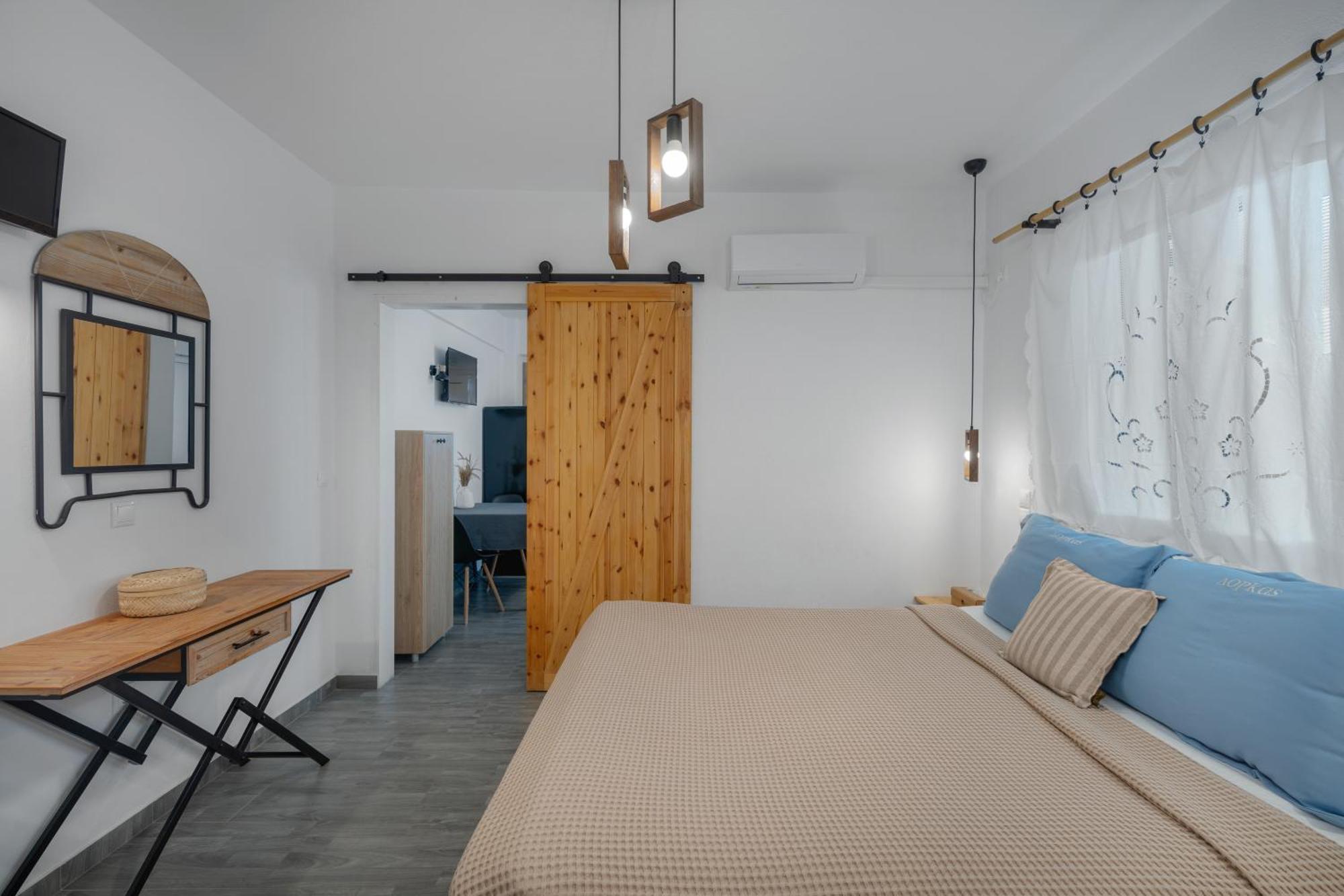 Dorkas Luxury Rooms&Apartments Livadakia Dış mekan fotoğraf